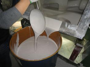 耐低溫模具硅膠能耐低溫多少度？