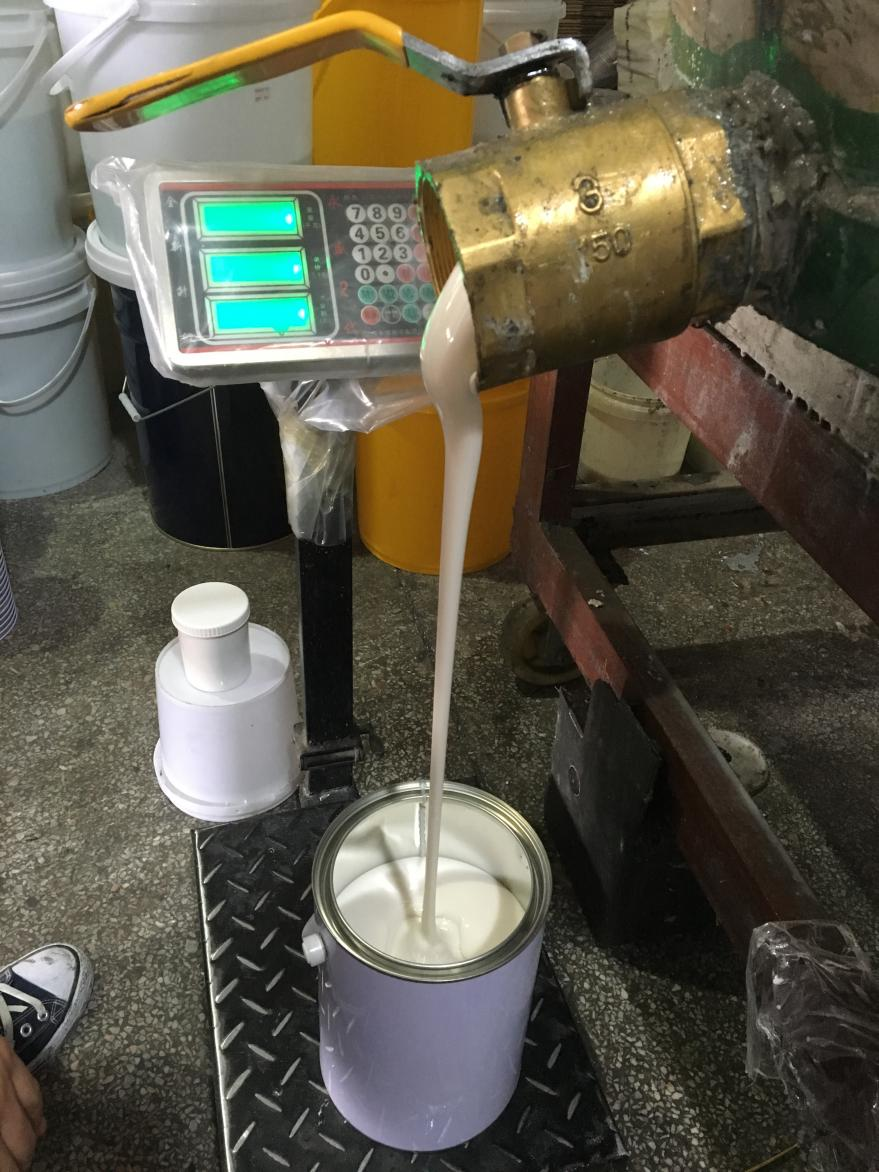 液態(tài)硅膠產(chǎn)品出現(xiàn)流紋路的原因是什么？