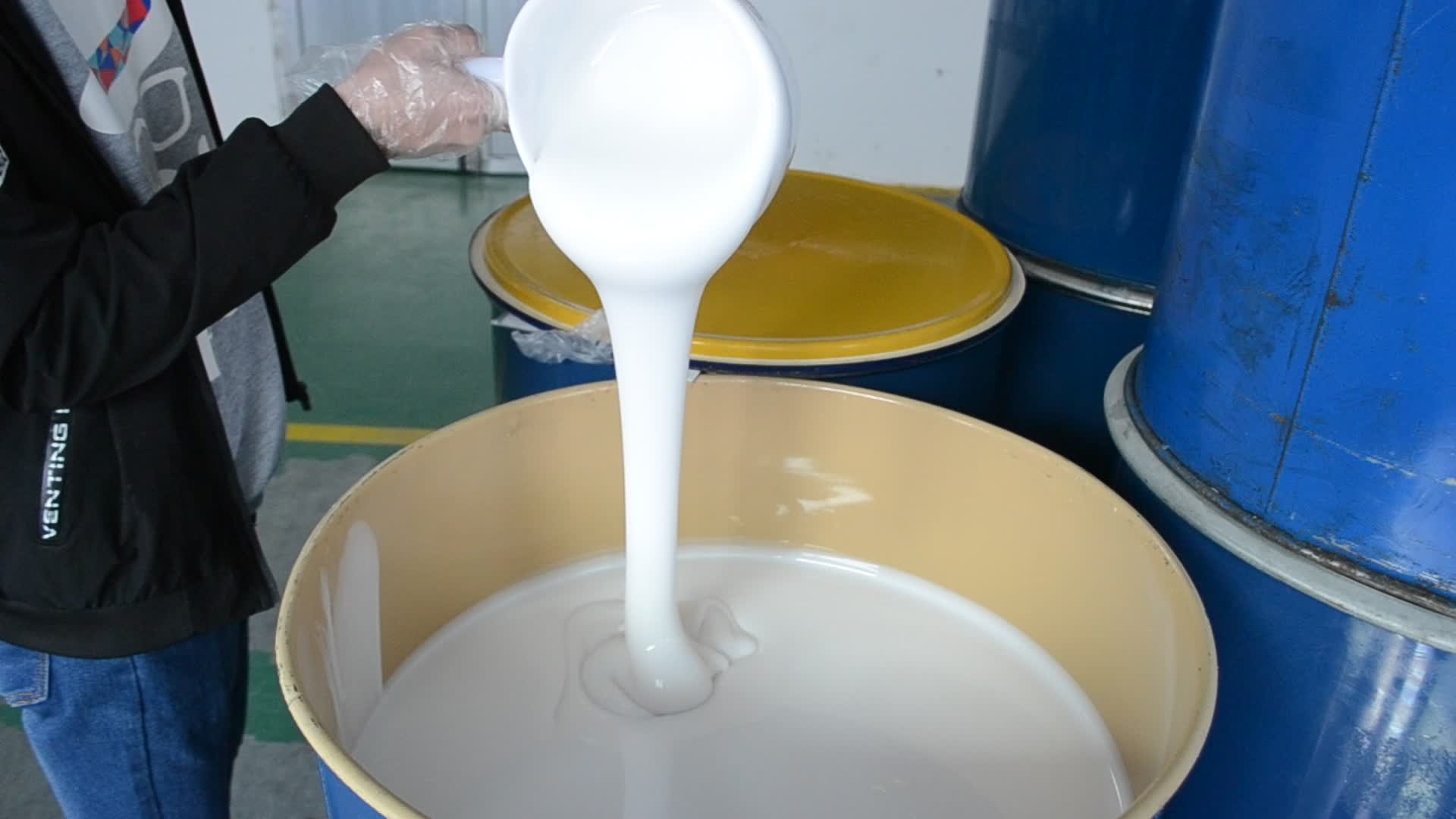 選購模具硅膠如何適應小批量與大批量生產的靈活需求？